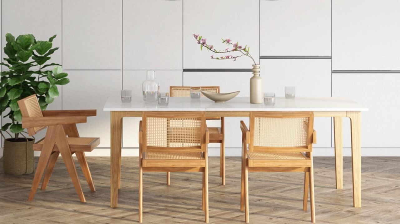 Marmeren eettafel met houten onderstel