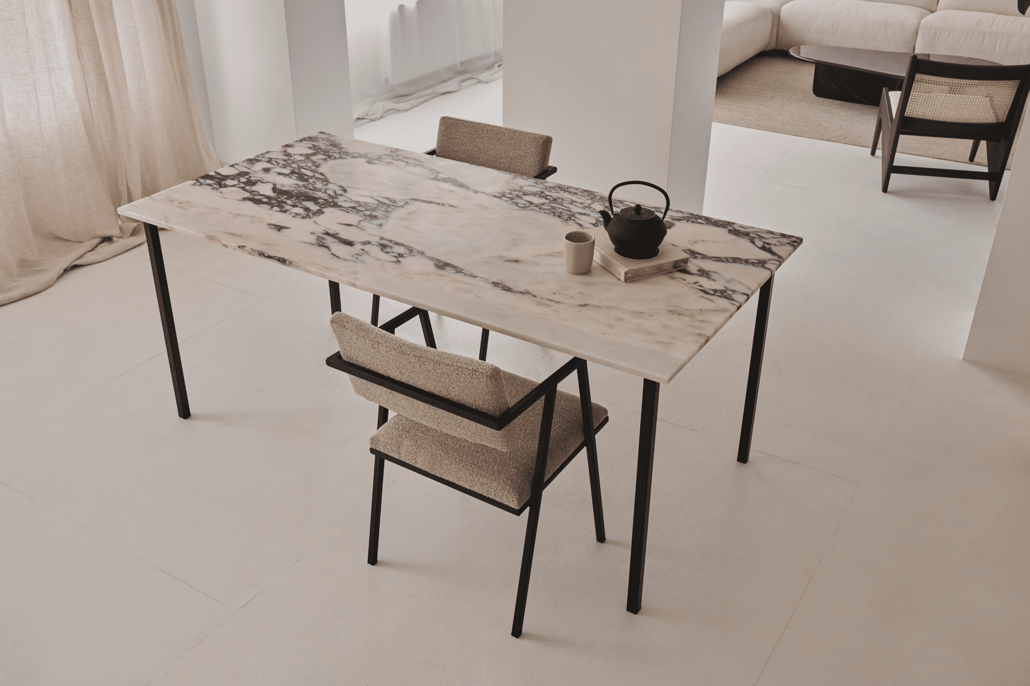 amarante eettafel rechthoek vierpoot 