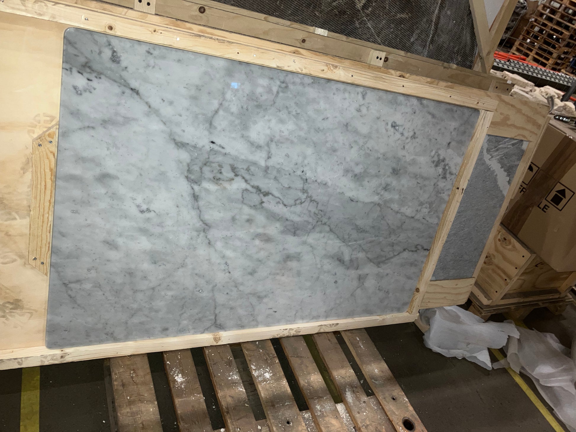 Rectangular Marble Dining Table – Bianco Carrara White (4 legged) (140 x 90)