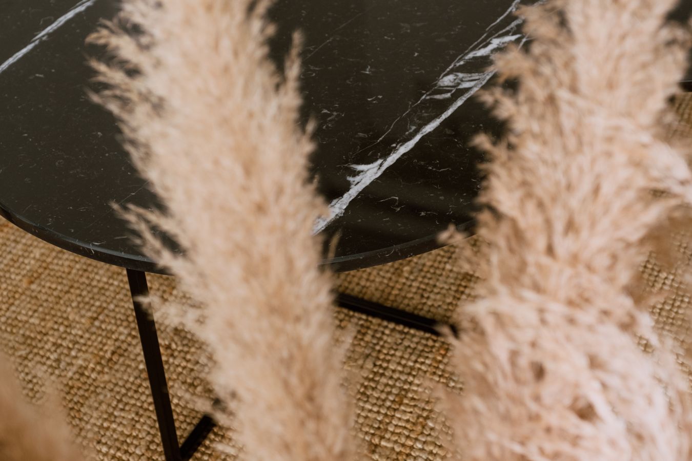 Round Marble Coffee Table – Nero Marquina black