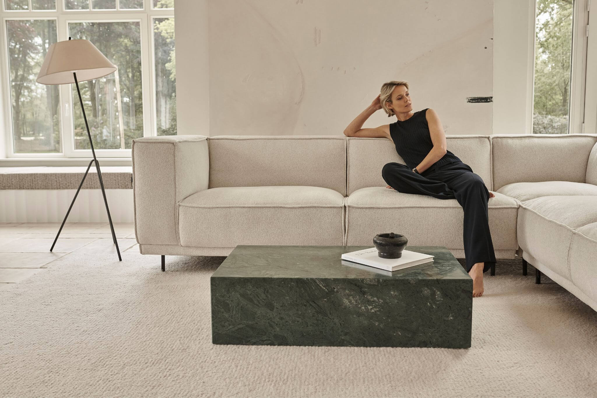 India Green marble block coffee table with glossy finish, rectangular shape, 100x60x27 cm, by My Store.