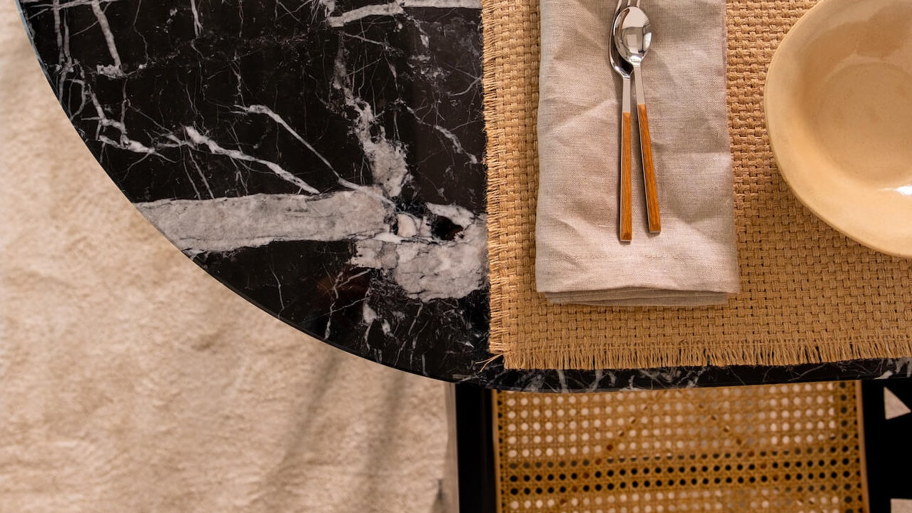 Half oval Nero Marquina black marble dining table with V-frame from My Store, glossy finish, measuring 160 x 80 cm.