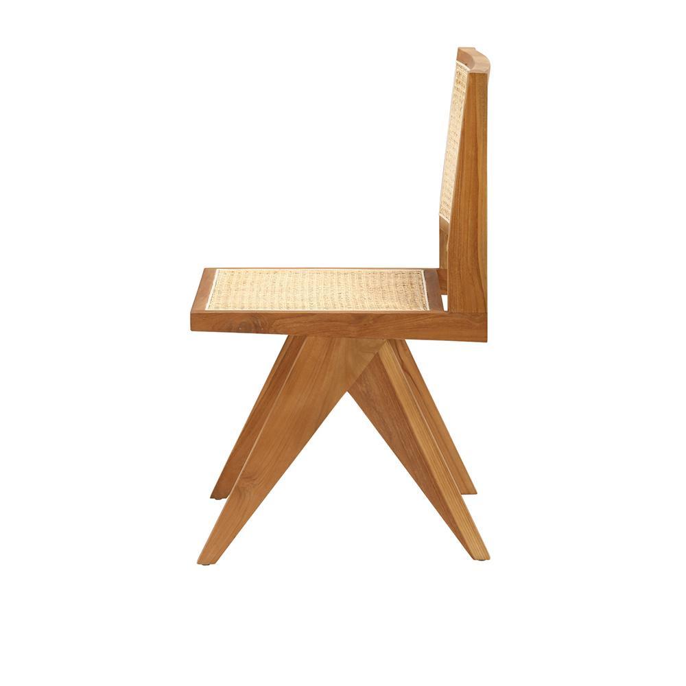 Brown rattan dining chair without armrests, model Pierre, showcasing woven rattan design and sturdy wooden legs.