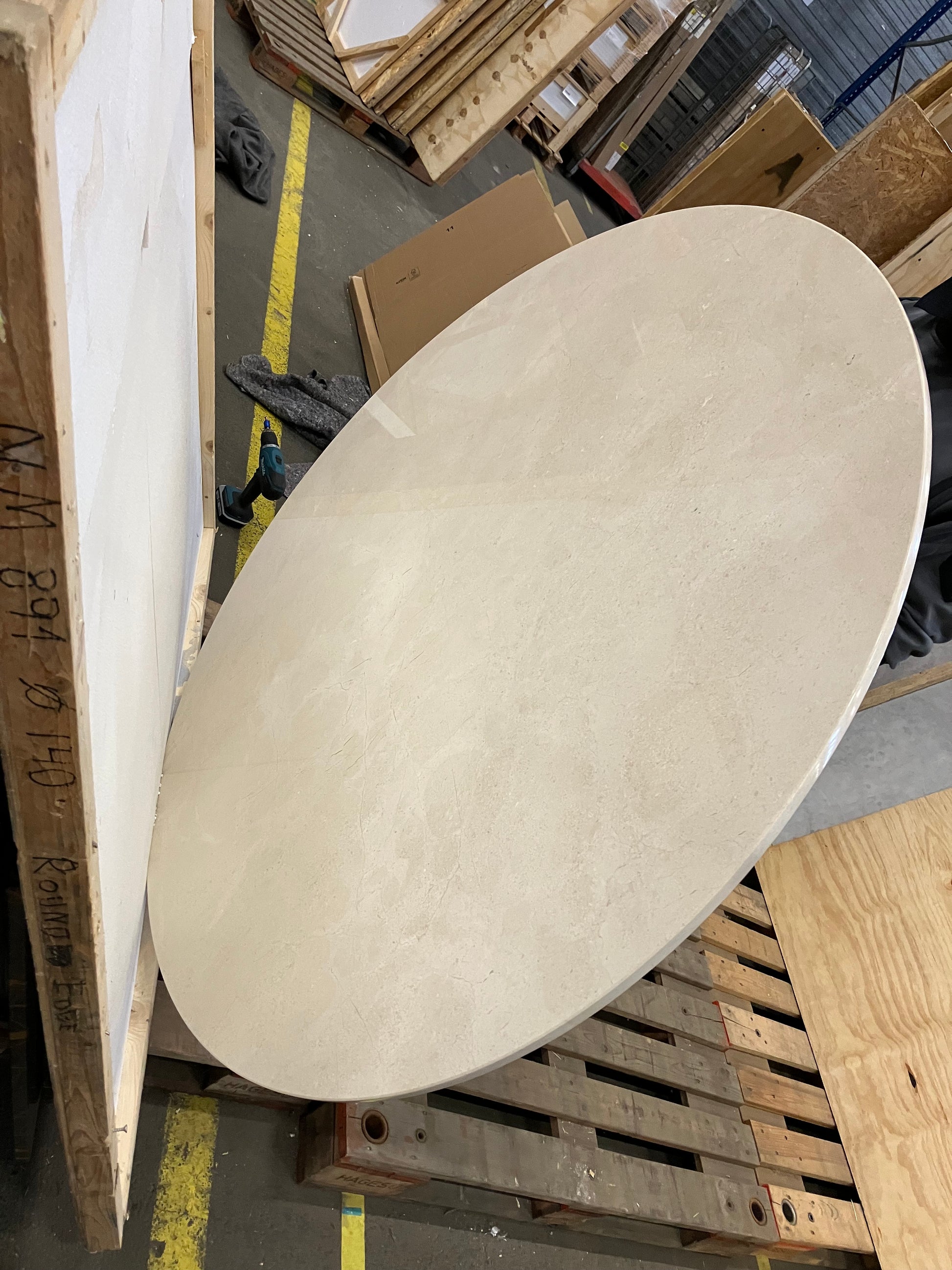My Store KIYO round dining table with beige Crema Marfil marble surface, 140cm diameter, matte finish, dents on sides.