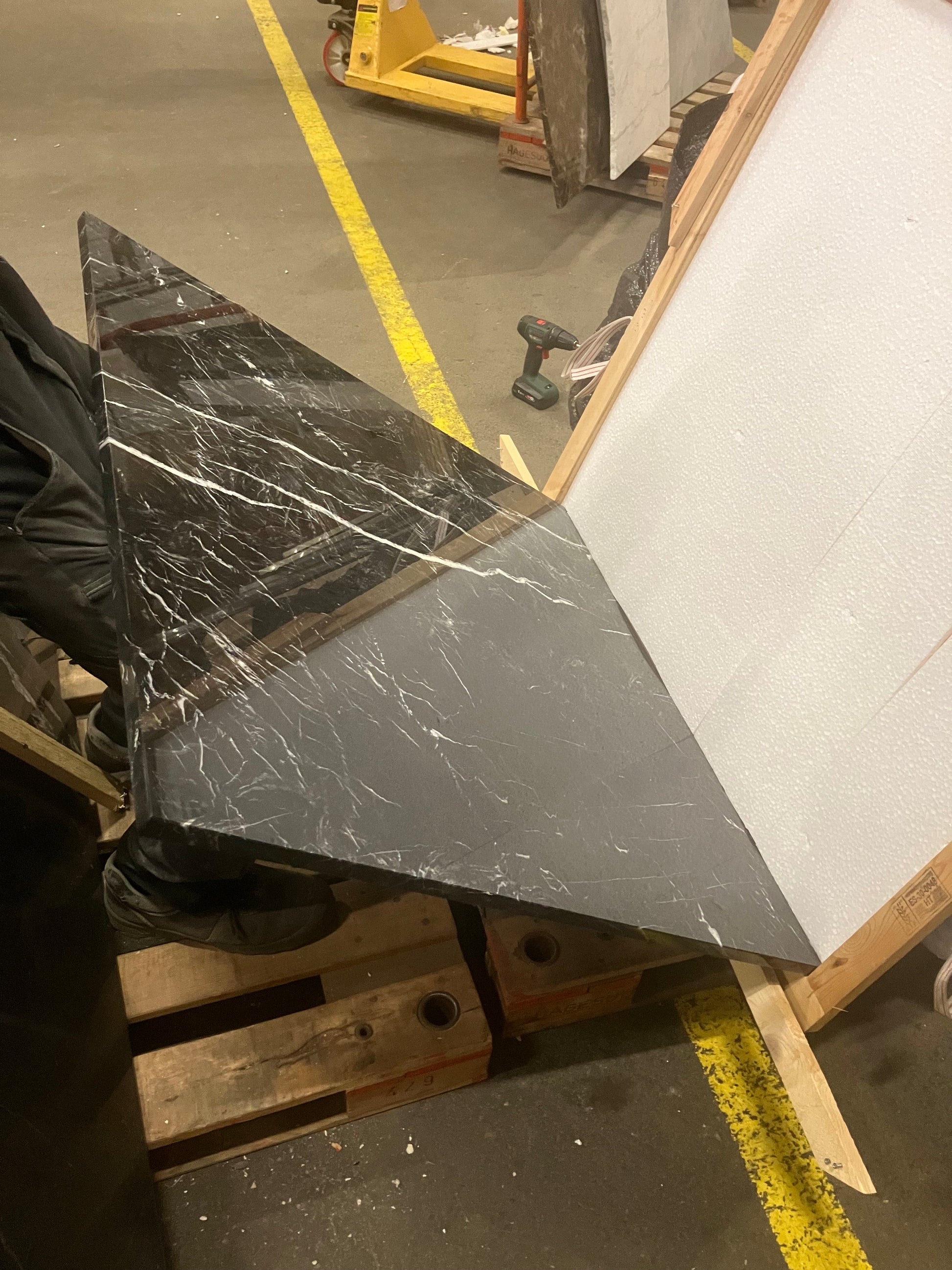 Square Marble Coffee Table – Nero Marquina black (Outlet 100×100)