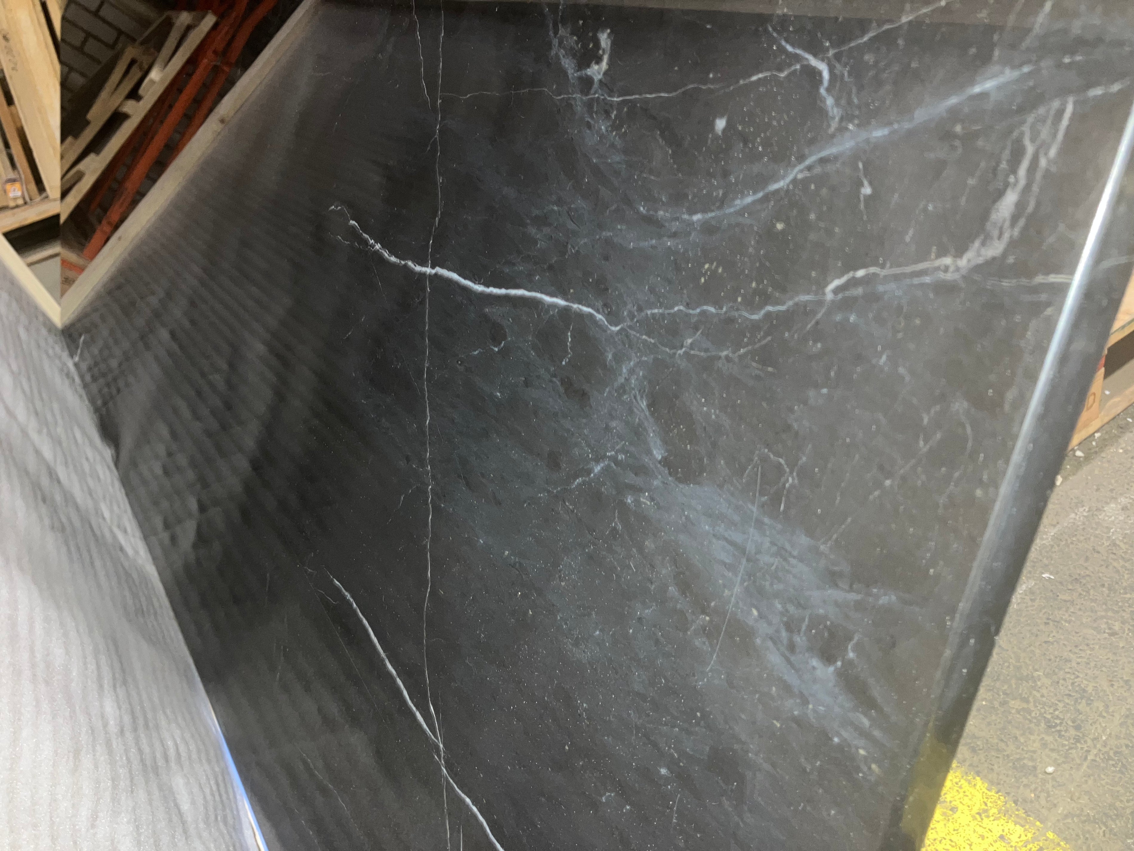 Rectangular Marble Dining Table – Nero Marquina black (U-frame) (Outlet 180×80)