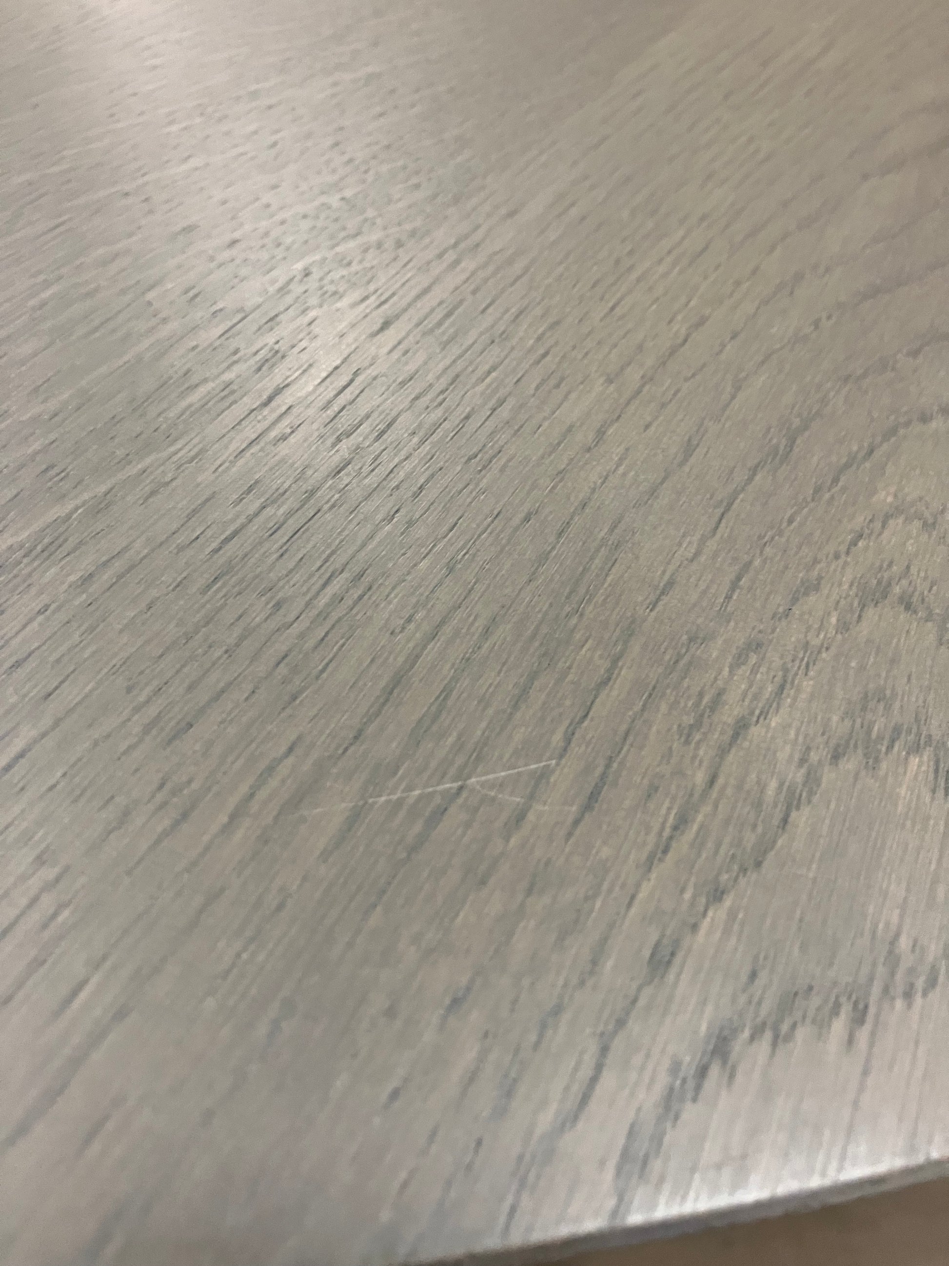 FLOW round dining table - Ash White oak (Outlet Ø 140)