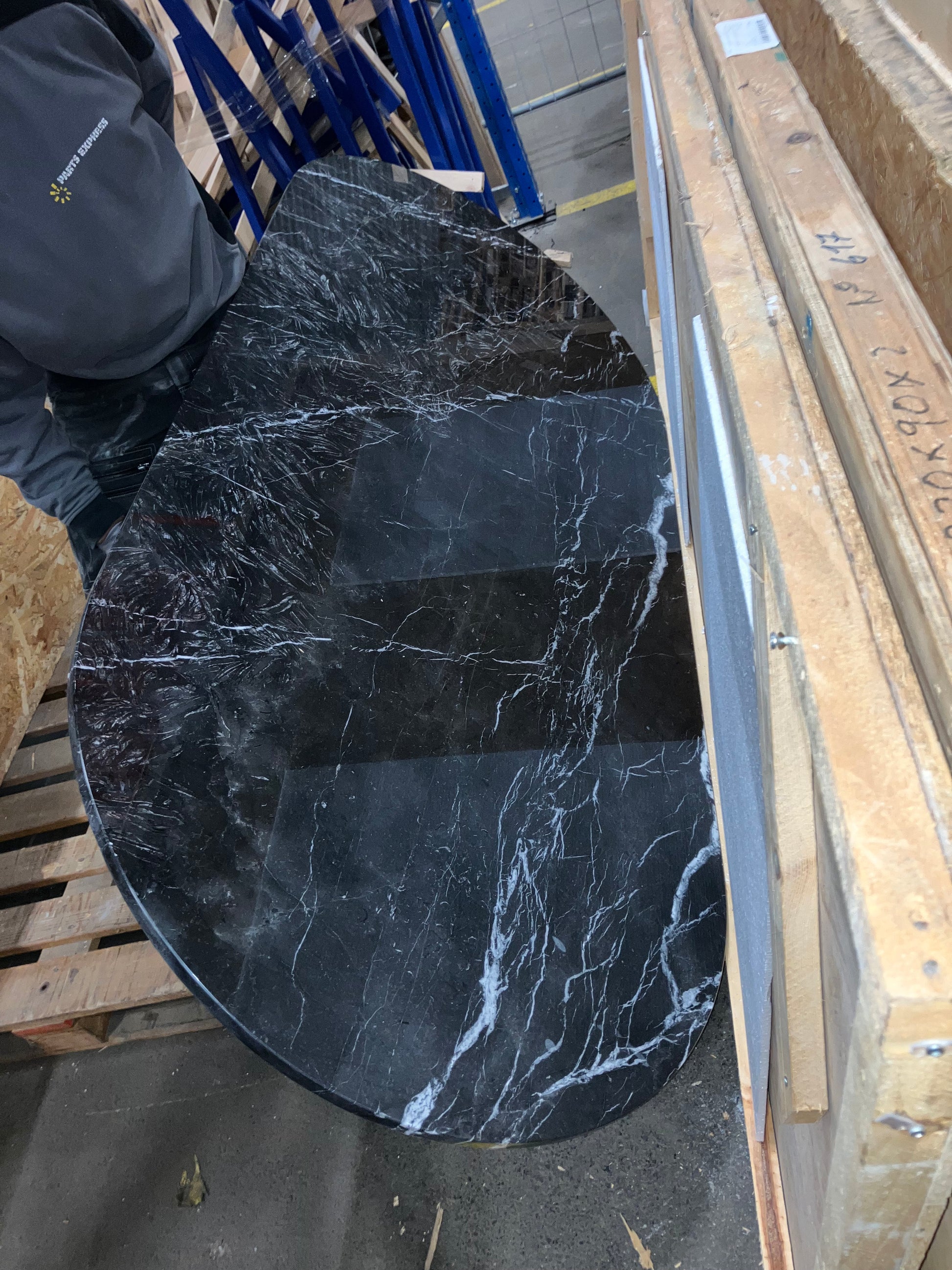 Rectangular Marble Dining Table – Nero Marquina black (U-frame) (Outlet 200 x 90)