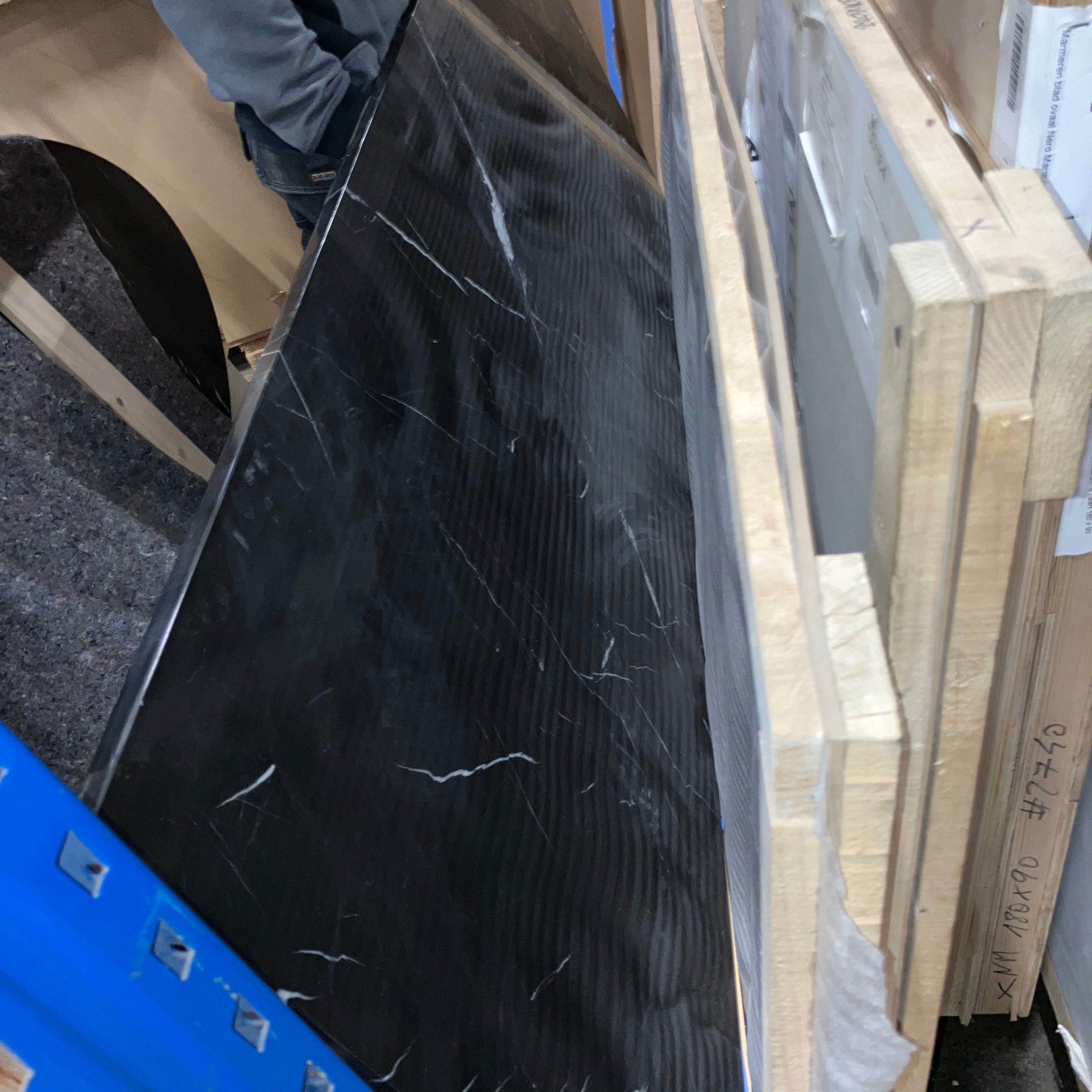 Rectangular Marble Dining Table – Nero Marquina black (U-frame) (240x90)