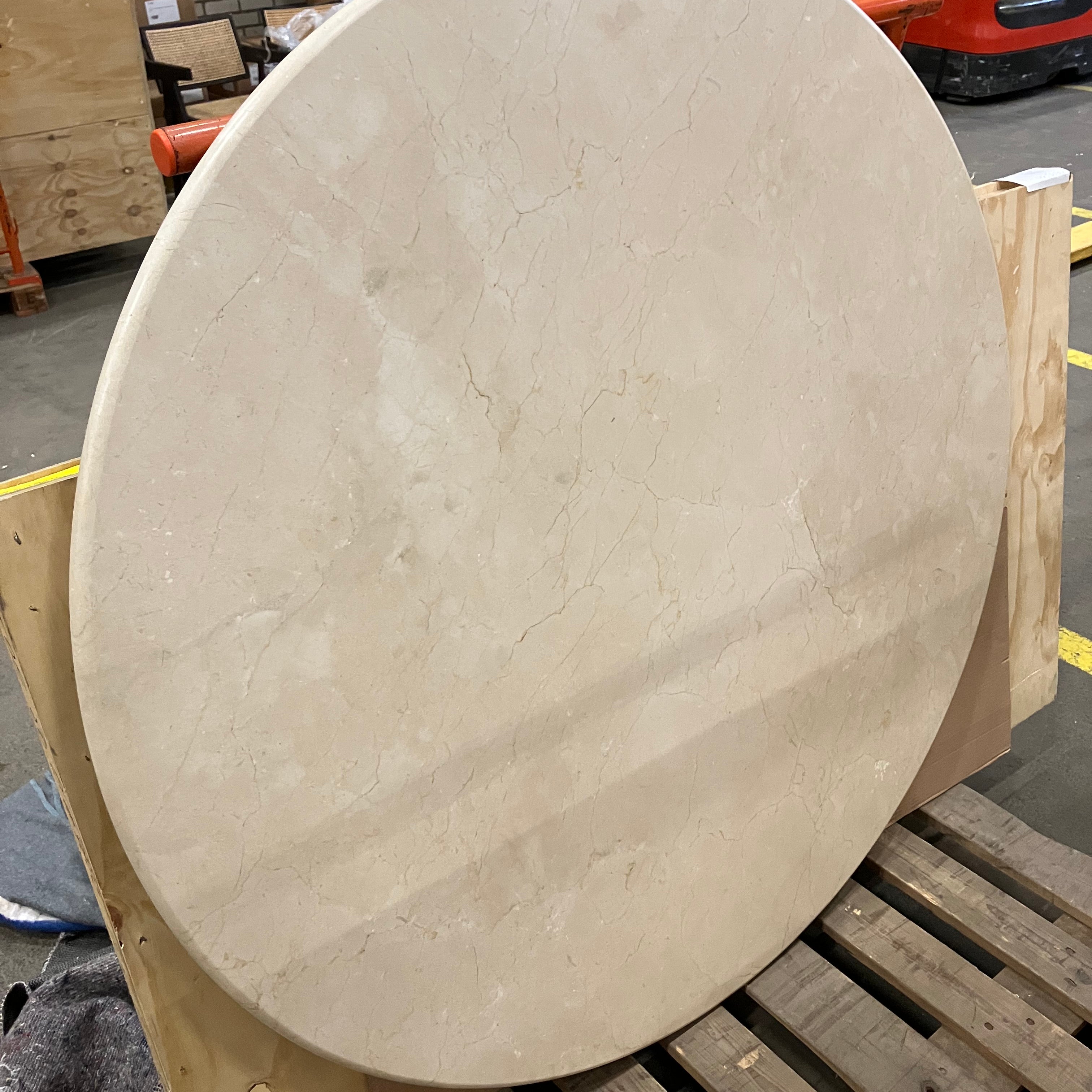 KIYO round dining table - Crema Marfil beige marble (Outlet Ø 130 cm)
