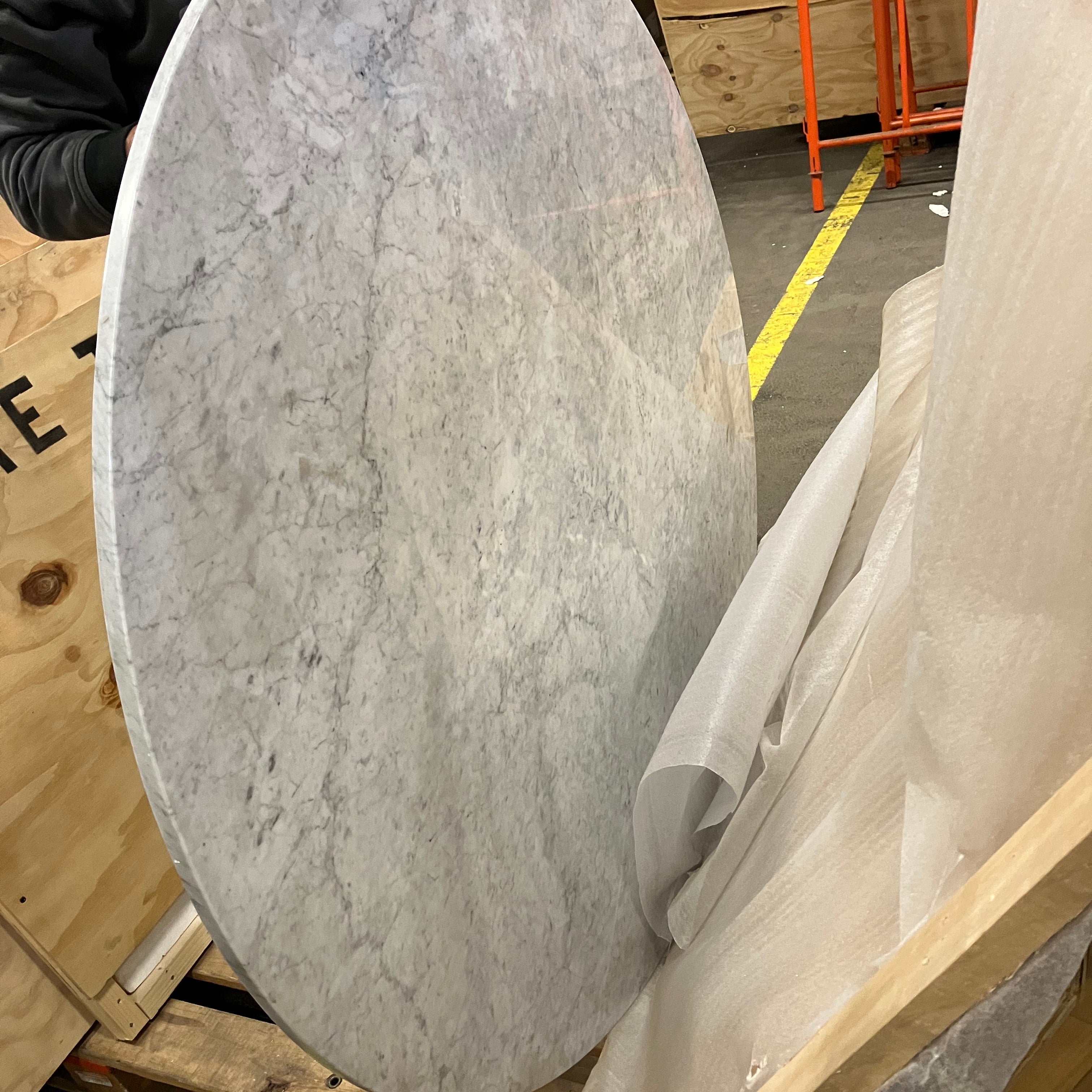 KIYO round dining table – Bianco Carrara white marble (Outlet Ø 130 cm)