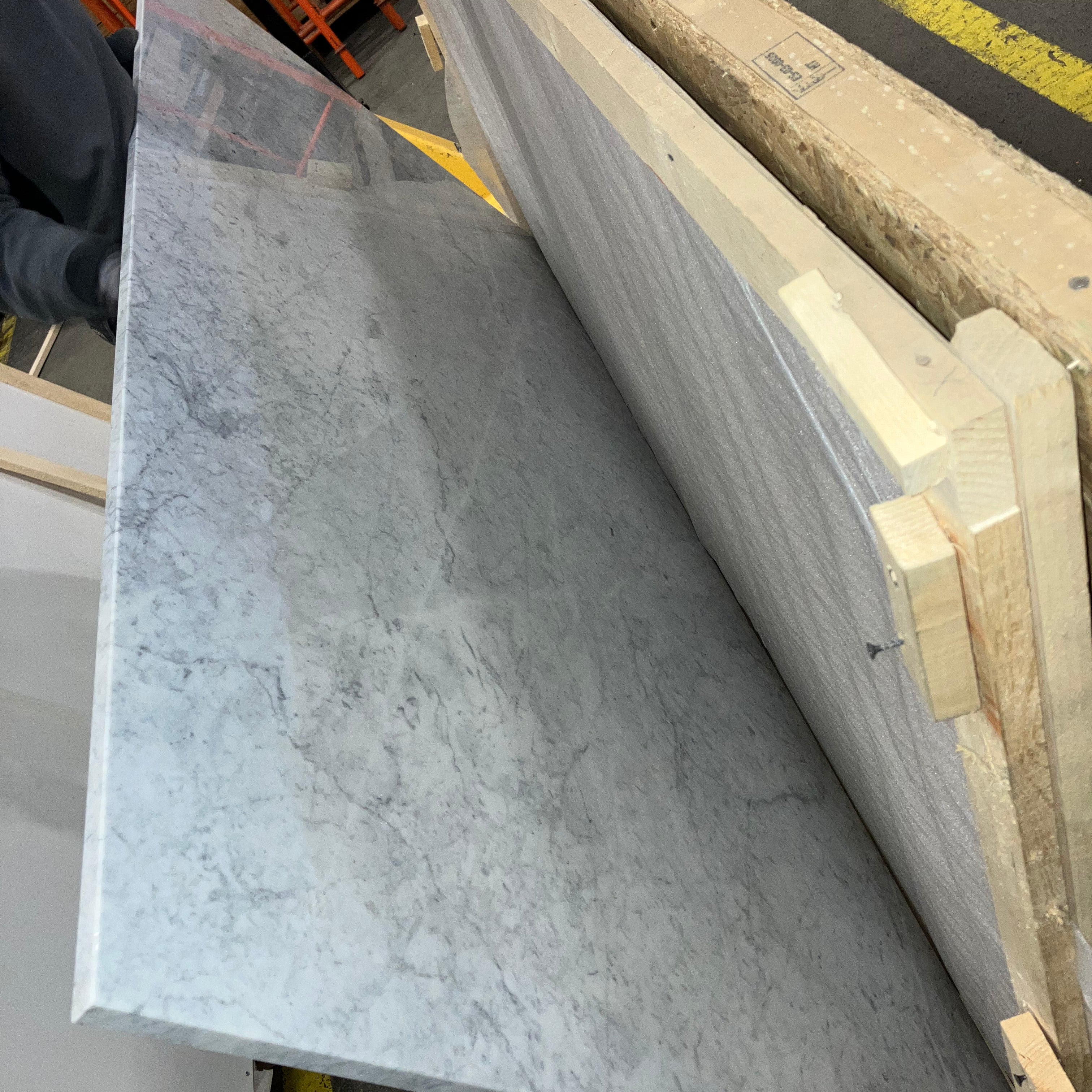 Rectangular Marble Dining Table – Bianco Carrara White (4 legged) (Outlet 220×100)