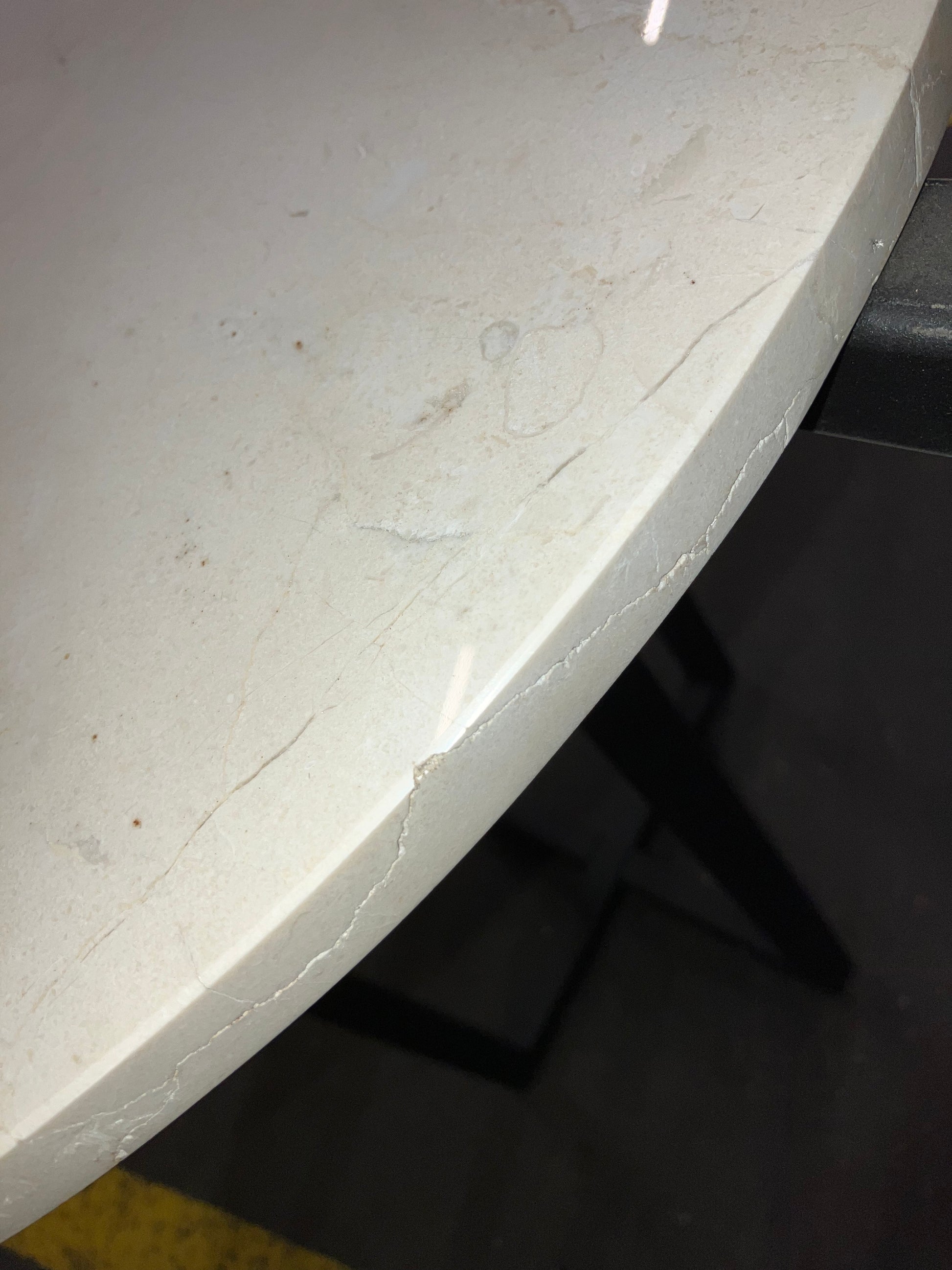 Round Marble Coffee Table – Crema Marfil Beige (Ø 60cm)