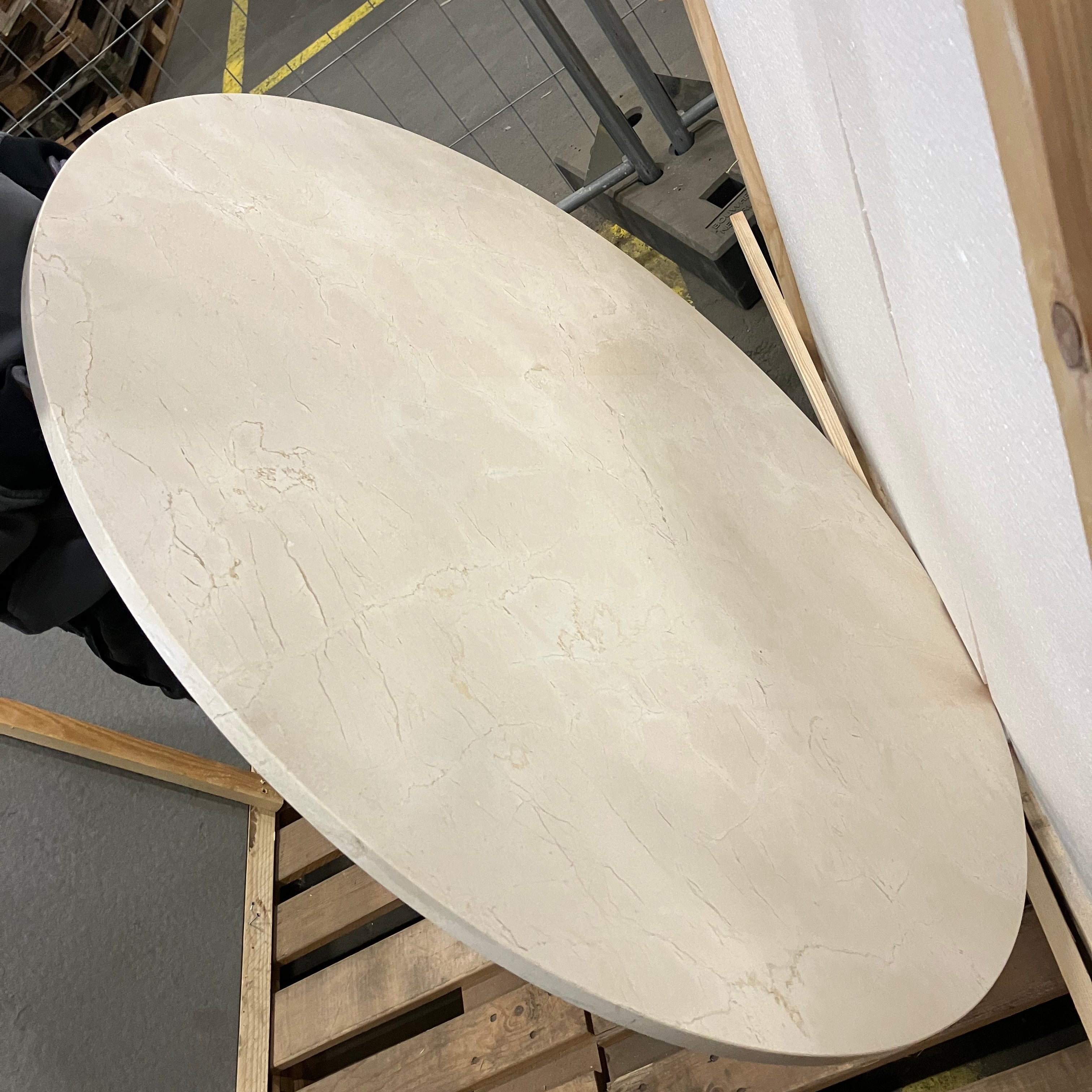 KIYO round dining table - Crema Marfil beige marble (Outlet Ø 110 cm)