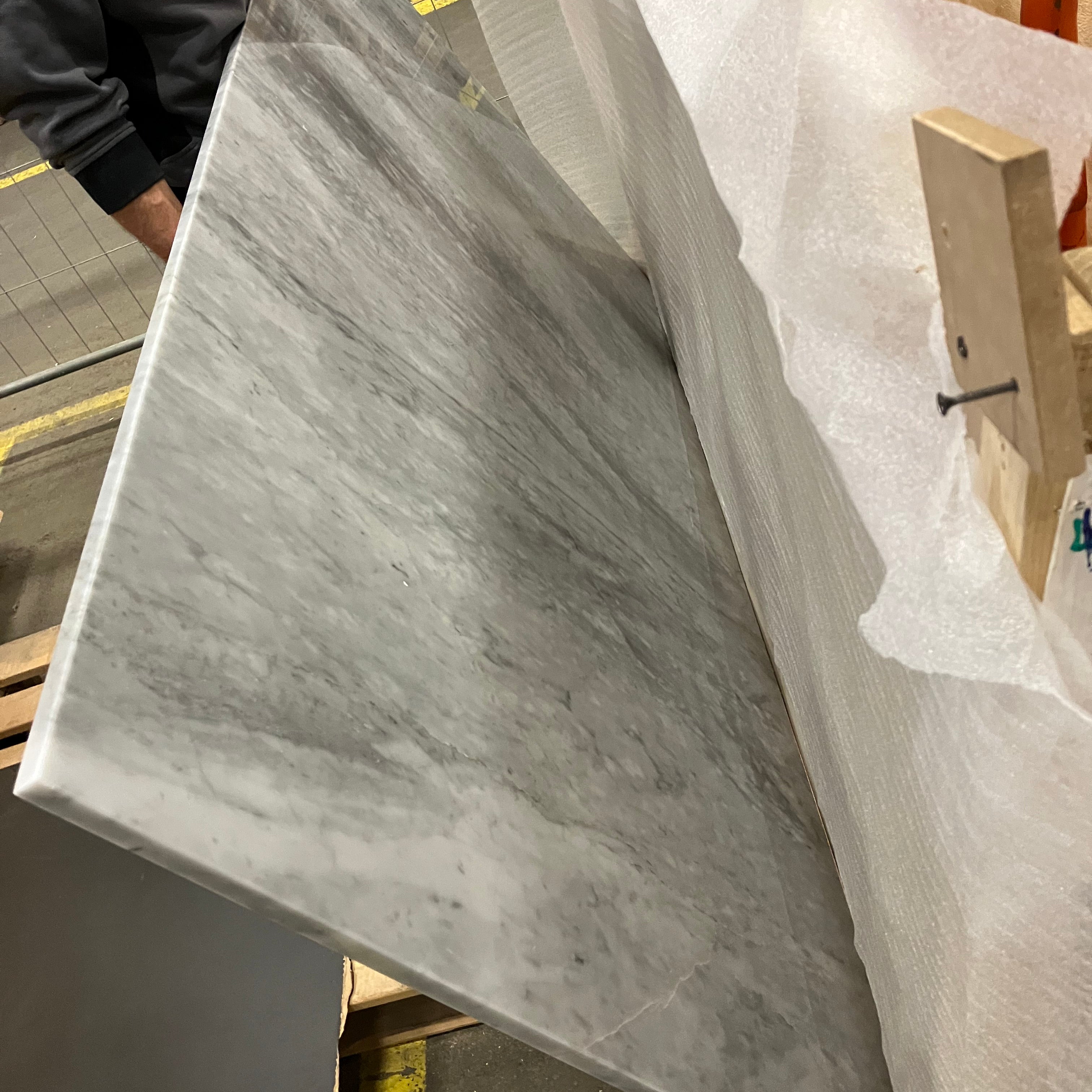 Rectangular Marble Dining Table – Bianco Carrara White (4 legged) (Outlet 180×100)