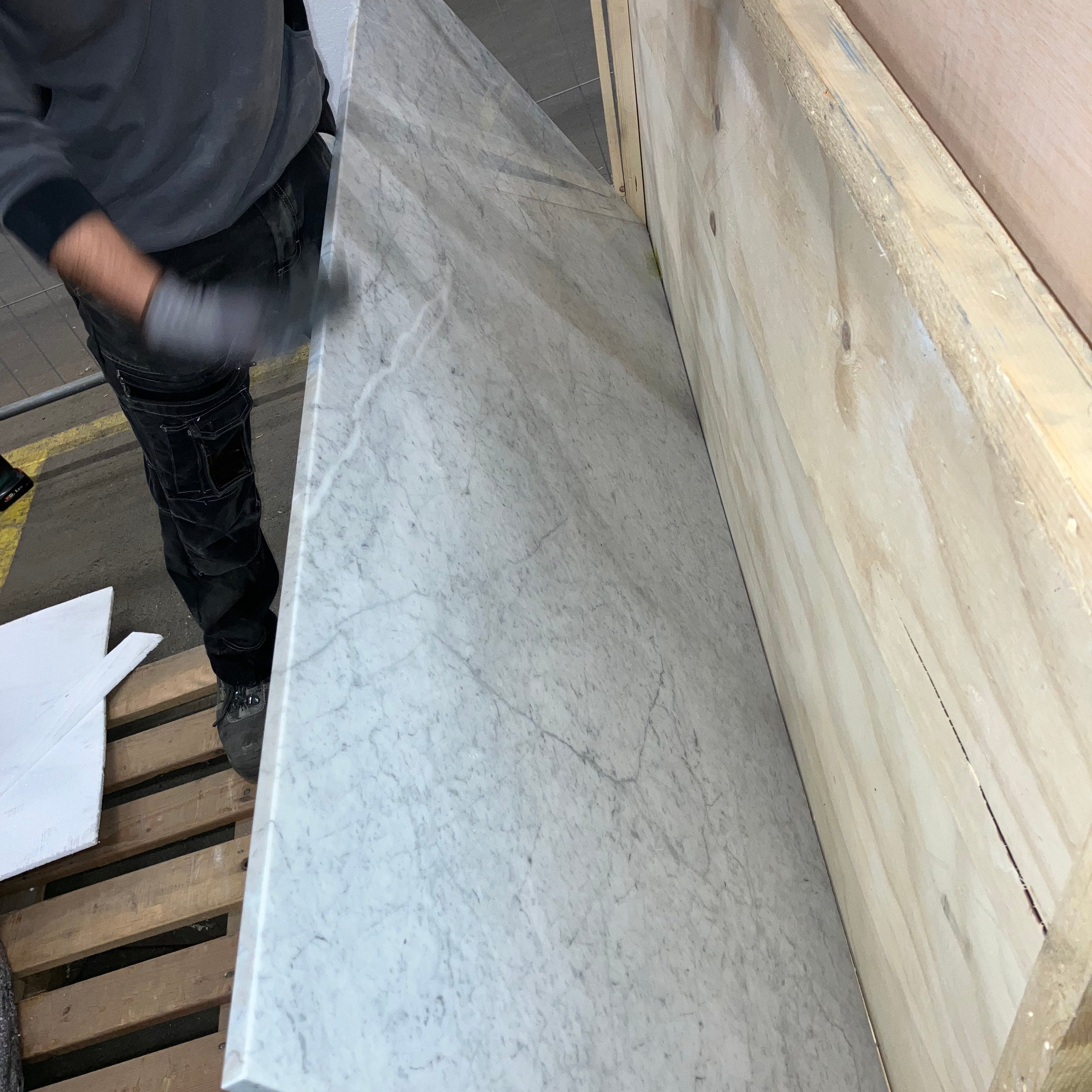 Rectangular Marble Dining Table – Bianco Carrara White (4 legged) (Outlet 200×80)
