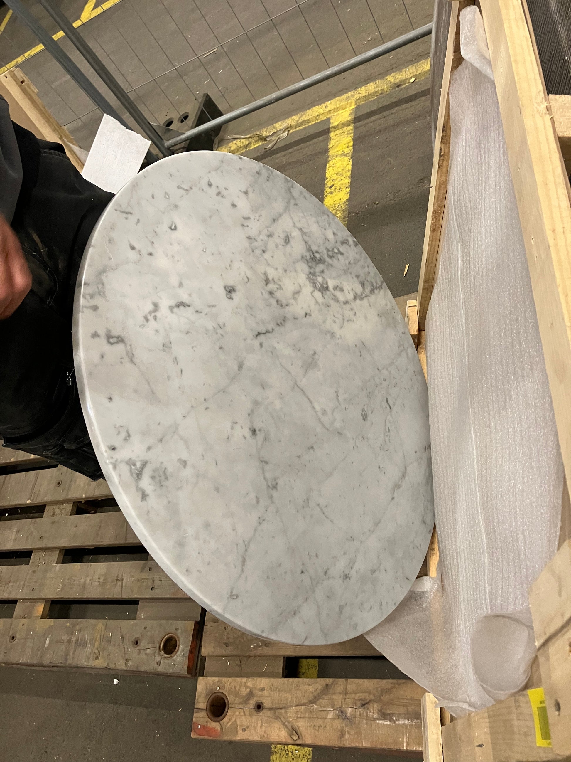 Round Marble Coffee Table – Bianco Carrara white (Outlet Ø 80)