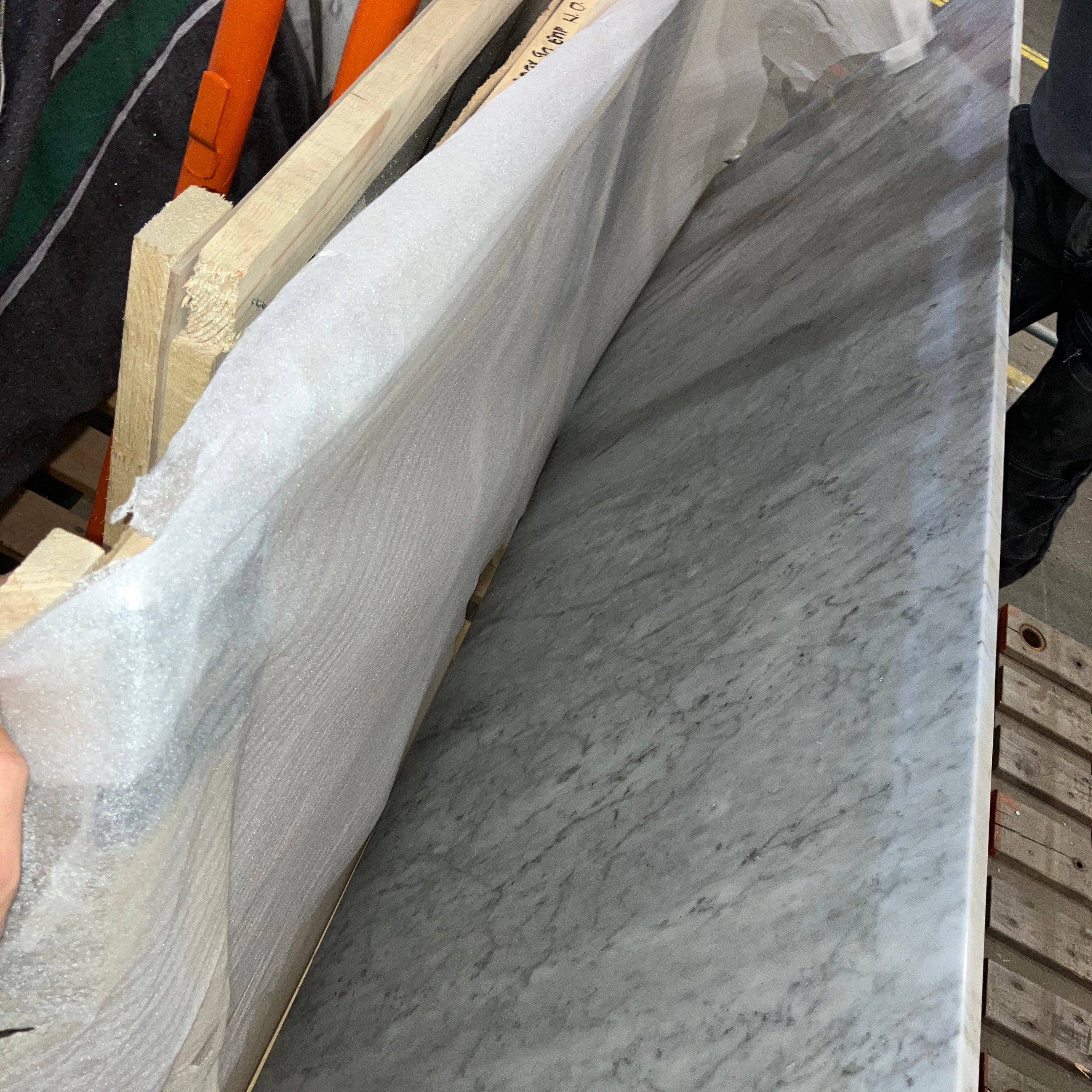Rectangular Marble Dining Table – Bianco Carrara White (4 legged) (Outlet 200×80 #91)